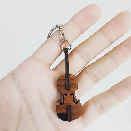 Violin keychain