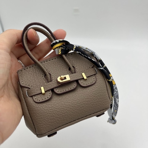 hermes pendant