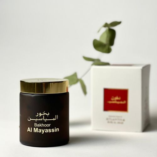 Al Mayassin Bakhoor - Size: Small 10 tola

A mixture of oud, musk and amber with the original Arabic Mayassin mixture and is famous for fumigating the Burj Al Arab Hotel and Atlantis Hotel.