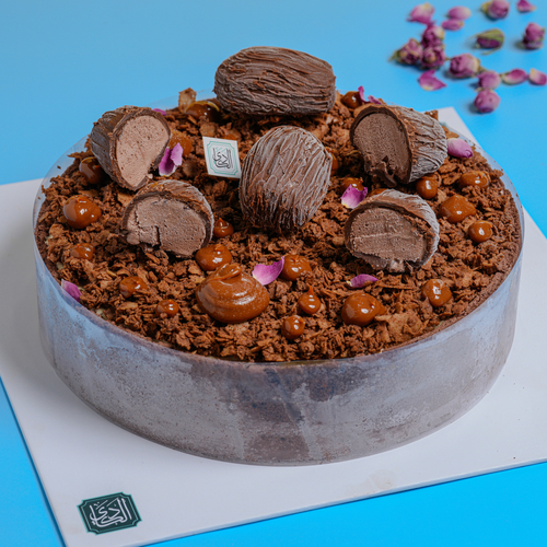 Caramel ice cream cake - Chocolate cake with caramel salted ice cream and crispy filling
