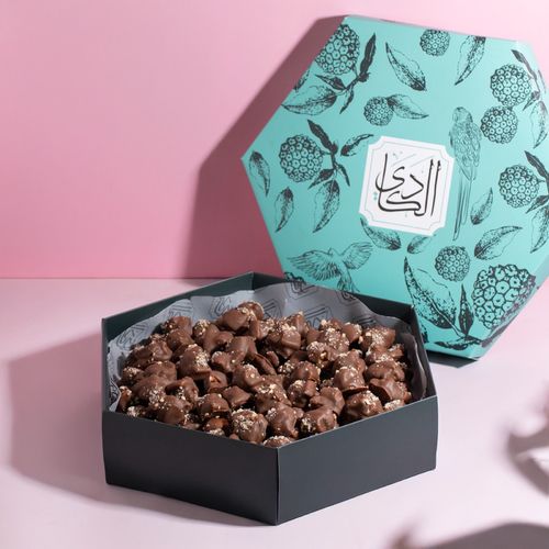 Mini Salted Pecan - Salty biscuits with caramel filling and pecan nuts