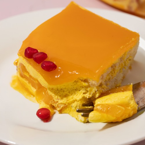 Mango Truffle - Mango cream with home made mango sauce and fresh mango pieces