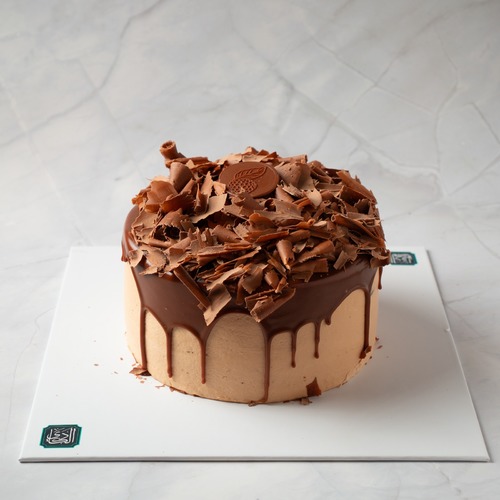 Flake Cake - Chocolate cake with flake filling