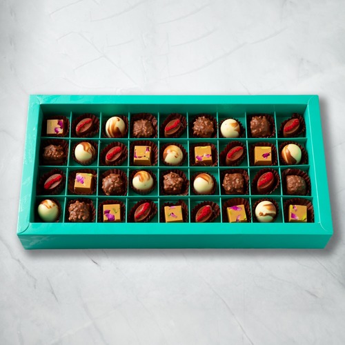 Jamatna Box - Fillings&nbsp; Kinder - strawberry- crispy- hazelnut- sesame - coffee - salted caramel