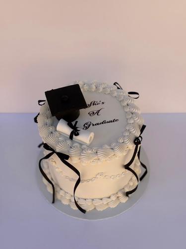 Graduation Cake 6