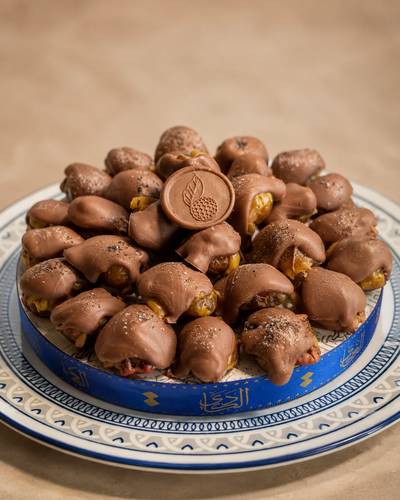 Chocolate Dates And Pecan Platter