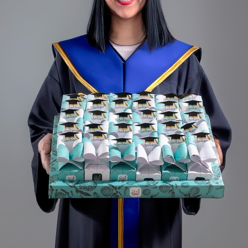 Tafwq Distributes - 30boxes each box 2 pcs chocolate inside
can print the name on the boxes