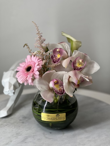 J 21 Vase