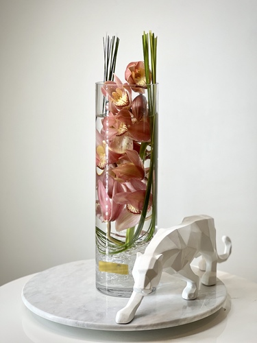 J 37 vase