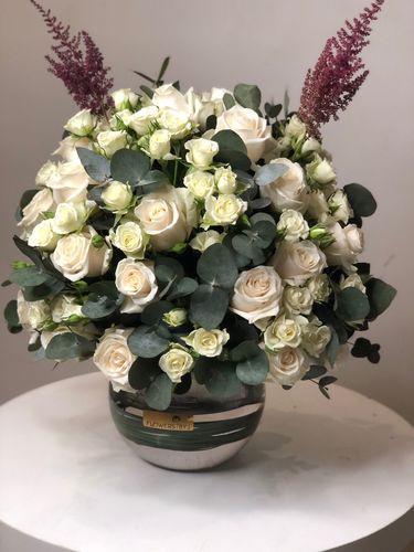 J 65 vase
