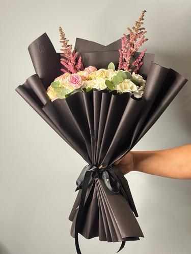 J 100 bouquet