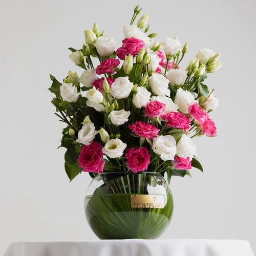 J 52 vase