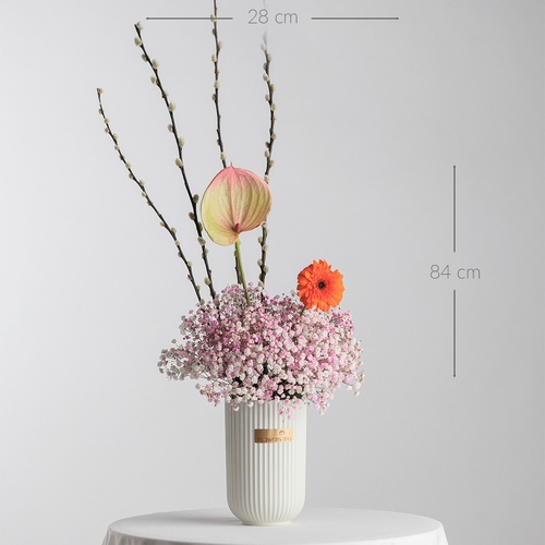 J 32 vase