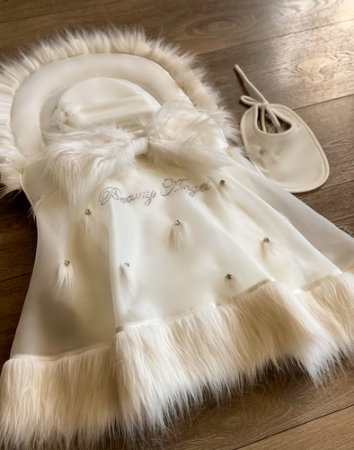 BaraSol - Fur Dress Baby Bag - Fur Dress Baby Bag includes(carrier) + bib + hat ( writing: Beauty Angel )