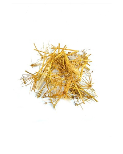 عشبة دمسيسه - فوائد الدمسيسة
للشعر:  ترطيب الشعر وحمايته من الجفاف تحسين ملمس الشعر زيادة درجة نعومته التخلص من حكة الشعر تنظيف الفروة من القشرة        طريقة الاستخدام:   













يمكنك خلط عشبة الدمسيسة مع زيت
الزيتون بعد طحنها، وتسخينه بحمام ماء مغلي، ثم وضع الزيت على الشعر من بداية
الفروة حتى إلى أطراف الشعر، ثم تغطية الشعر بقبعة الشعر الخاصة، ويتم لف الرأس
بمنشفة مبلله بالماء الفاتر وتركها على الشعر لمدة ساعة كاملة، ثم غسله بالماء
والشامبو