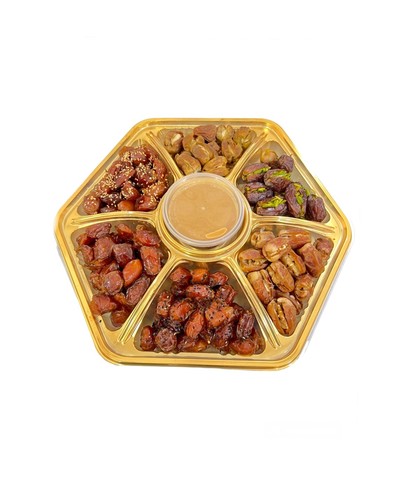 صنية تمر محشي مكسرات مع حبة البركه و السمسم كبير