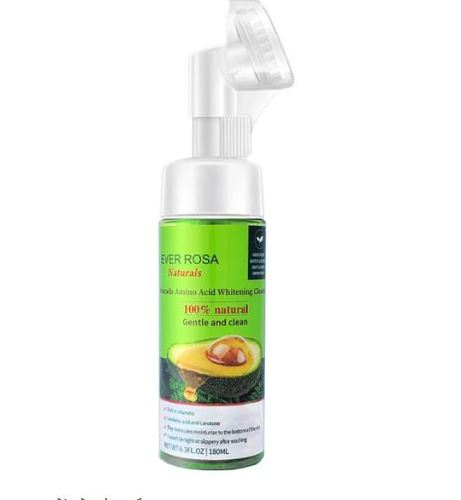 ever rosa naturals 180 ml - 🌟 Benefits:
Deeply cleanses the skin and removes impurities and makeup.
Moisturizes the skin, leaving it soft and refreshed.
Suitable for sensitive skin and daily use.
🧴 How to Use:
Apply a small amount to damp skin.
Gently massage in circular motions.
Rinse with lukewarm water and pat dry.