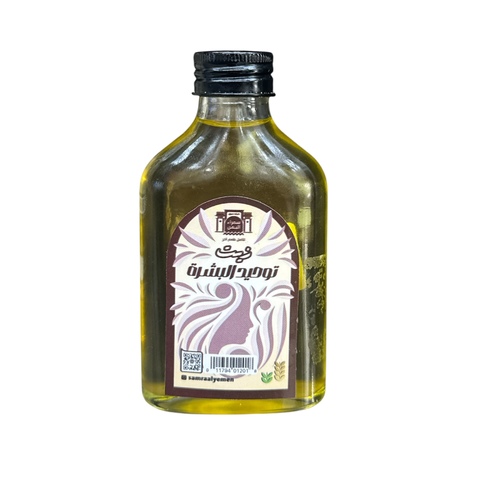 Cold Mixed Skin Unification Oil 100ml - 🌿 Benefits of Skin Toning Oil skin lightening Reduce pigmentation and spots Improve the appearance of skin Minimize acne scars Moisturizing the skin Fight premature aging Smoothing the skin Improve skin elasticity🌿 How to use 🌿 For the skin: Apply a few drops of oil to a clean face and gently massage in circular motions. Use in the evening before bed for best results.To even out the color: Use daily on dark spots or areas that need to be lightened.For moisturizing: The oil can be used as a daily moisturizer for all skin, both in the morning and evening.To minimize the effects of acne: Apply the oil to areas with acne scars after cleansing the skin.