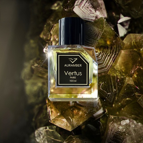 Auramber - Top Notes : Amber, Animalic Smoky Middle Notes : Amber, Dry, Woody Base Notes : Amber , Labdanum, Patchouly