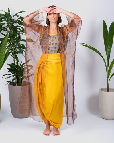 caftan - Three pieces : Embroidered top Wrapped skirt Bisht