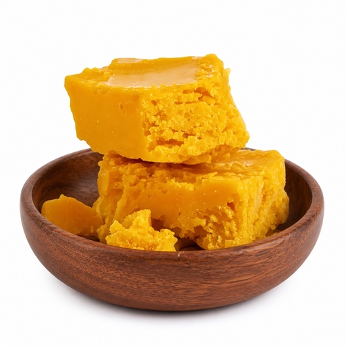 Yellow Shea Butter - Benefits of Shea Butter:

Moisturizes the Skin: It deeply moisturizes the skin, helping to prevent dryness.


Anti-Aging: Fights wrinkles and fine lines due to its antioxidants.


Soothes the Skin: Helps calm irritated skin and reduces redness.


Improves Skin Elasticity: Enhances skin elasticity, helping to reduce the appearance of stretch marks.


Treats Acne: Soothes inflammation and fights acne-causing bacteria.


Hair Care: Moisturizes dry and split ends, improving hair health and shine.


Treats Skin Cracks: Helps heal cracks in areas like heels and elbows.


Anti-Bacterial: Contains anti-bacterial properties that help prevent skin infections.

How to Use:




On the Skin: Massage a small amount onto dry skin or after a shower.


For the Face: Apply as a moisturizer, either day or night.


For Hair: Apply to the ends of dry or split hair.


Stretch Marks: Massage on affected areas twice daily.


For Lips: Use as a lip balm for dry, chapped lips.