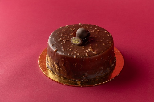 Ferrero cake 15 cm - Chocolate sponge cake with Fererro cream, small size 15 cm