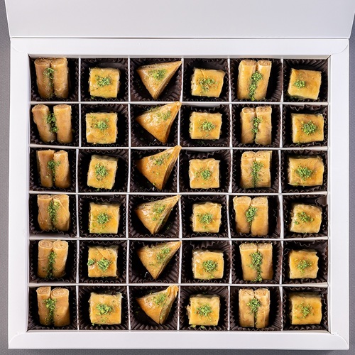 Baklawa - Turkish baklava with pistachios and nuts