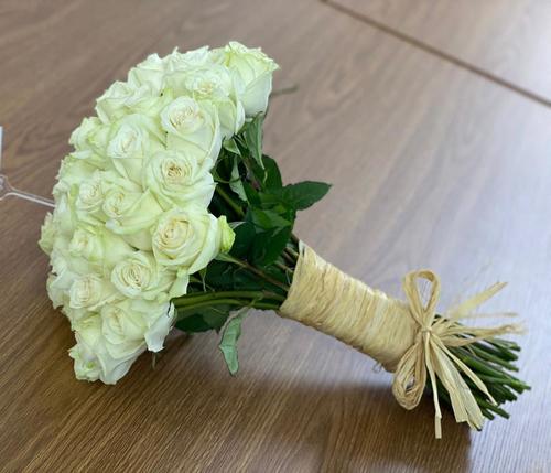 HAND BOUQUET - 25 pcs