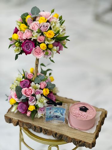 Cake with Flowers