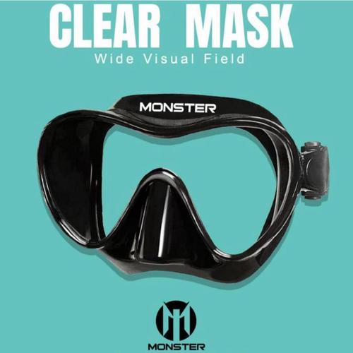 CLEAR MASK - نظارة مونستر Clear للغوص الحر ( لون أسود ) المميزات و المواصفات : * مساحة داخلية صغيرة جدا  * من أكثر النظارات نجاحا وطلبا لدينا  * عدسة واحدة لتعطي رؤية بصريه اكثر وضوحاً * مصنوعة من السيليكون المريح على الوجه  * من أفضل التصاميم المناسبة على أغلب الوجوه * تأتي مع صندوق حماية من البلاستيك المقوى  * صناعة تايوانية