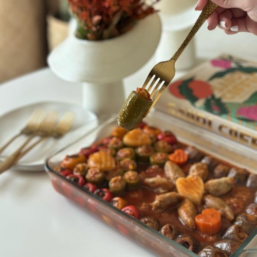 Pyrex Mix 70 Pieces Mini Mahashi
