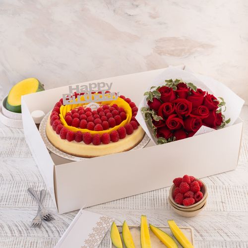 Villa Vanilla - Cheesecake Heart With Berry & Mango heart and flowers