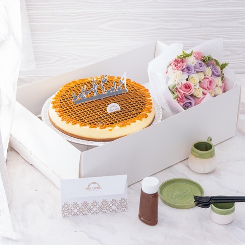 Orio CheeseCake and flowers