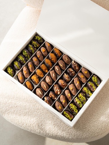 ‏box 49 Chocolate Stuffed Dates - Dates 5 flavors apricot pistachios lotus pecan’s and almonds