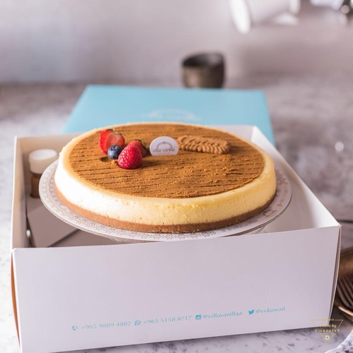 Lotus cheesecake with biscuits