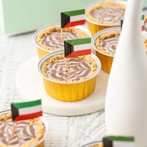 Dozen pudding 12 pice with flags