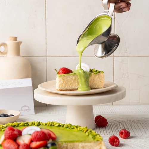 Royal pistachio cheesecake
