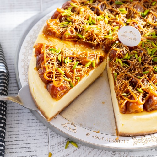 Dates CheeseCake With caramel