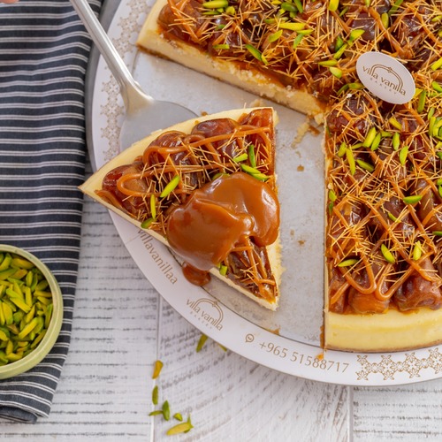Dates CheeseCake With caramel