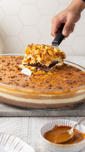 Chocolate & caramel trifle in Pyrex