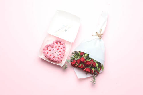 03 Valentine's Day  Mini Cake With Small Bunch Of Roses - 4 Inches bento cake lunch box, serves 2 with spoon and candle