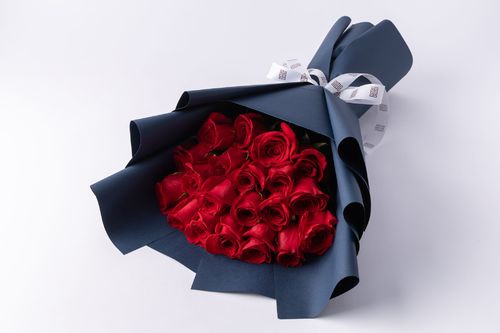 ‎ ‏Red rose bouquet Z10