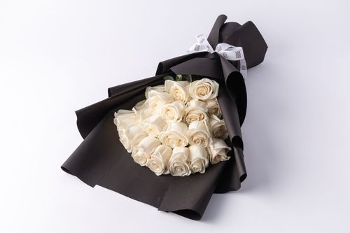 White rose bouquet Z11
