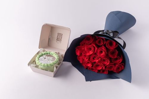 Mini Cake With Flower 2