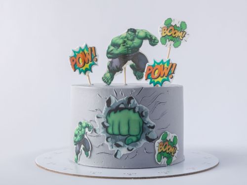 ‏Kids Cake 606 - 6 inches cake, enough for 8 to 10 people with mixed flavors vanilla and chocolate.