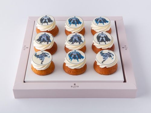 Kids Cupcakes 1 - 9 vanilla cupcakes