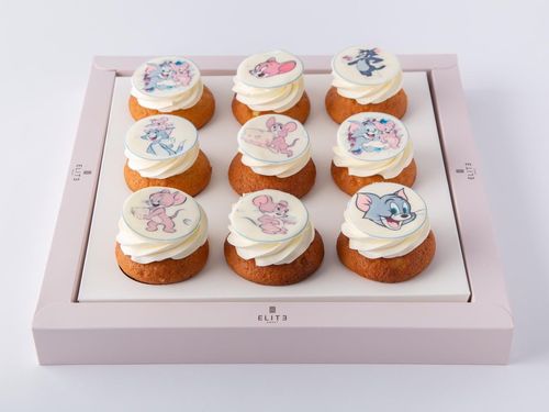 Kids Cupcakes 2 - 9 vanilla cupcakes