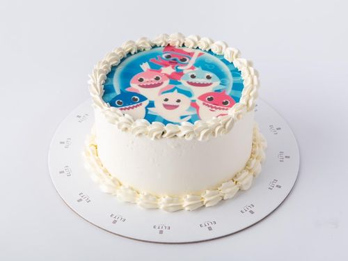 Children's Cake 15 - 6-inch cake serves 8-10 people in vanilla and chocolate flavors