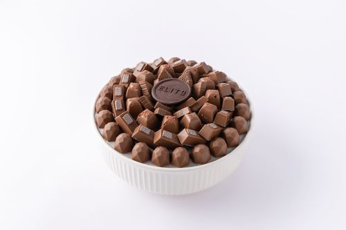 Chocolate tray E3 - A tray of chocolates with various Belgian fillings.