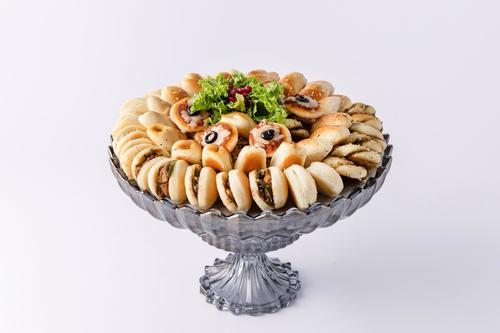 صينية فطاير ِE14 - Mixed pastry tray with different fillings